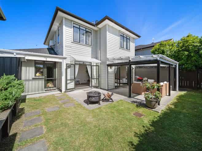 24 Trecarne Street, Karaka