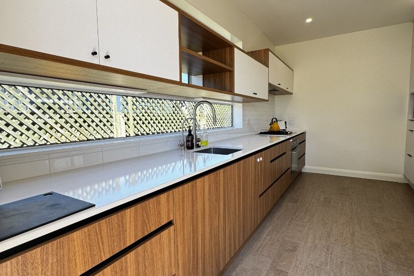 Fully Furnished - 4-Bedroom Family Home in St. Albans - Widok 2