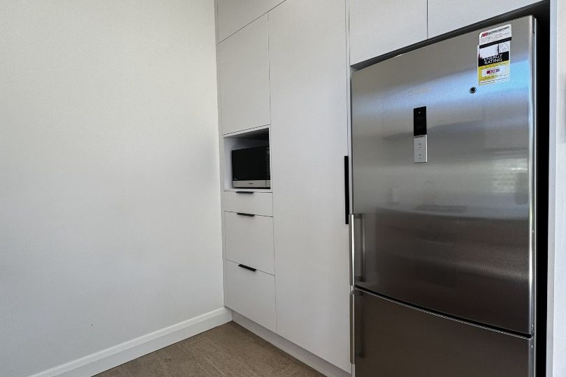 Fully Furnished - 4-Bedroom Family Home in St. Albans - Widok 3