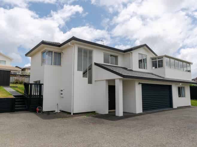 26 Whiting Grove, West Harbour