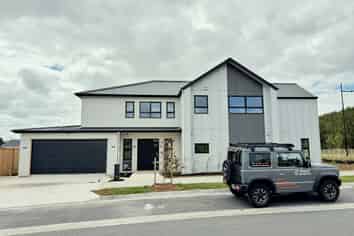 2  Kobe Street, Karaka