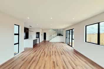 2  Kobe Street, Karaka