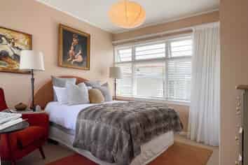 13 Grove Street, The Wood