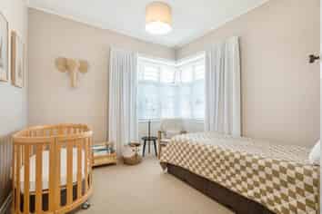 13 Grove Street, The Wood