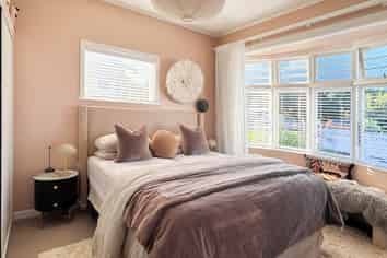 13 Grove Street, The Wood