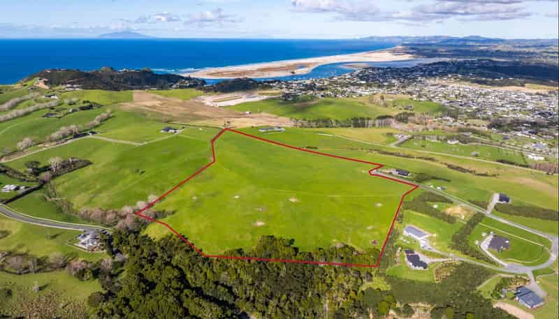 14 Pigeonwood Place, Mangawhai Heads