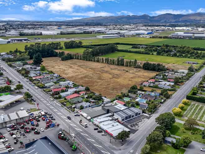 Three brand-new warehouse units - available now