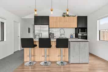 7 Whale Bay Rise, Gulf Harbour