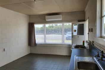 35B Fenton Street, Stratford