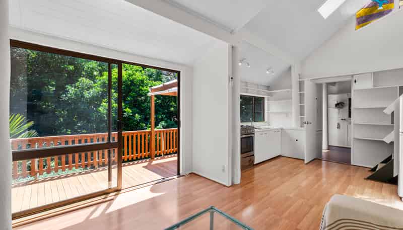 21 Hekerua Road, Oneroa