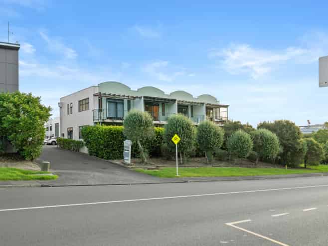 2/41 Paul Matthews Road, Rosedale