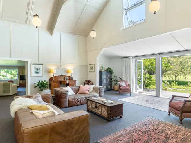 80 Battersea Road, Morrisons Bush