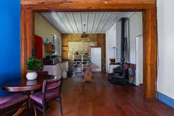 670 Oruru Road, PERIA