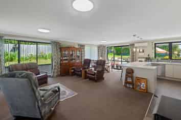 36B Main Street, Weston