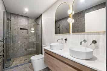 15B Ryan Loop, Jacks Point