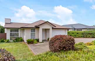 83 Jack Lachlan Drive, Beachlands