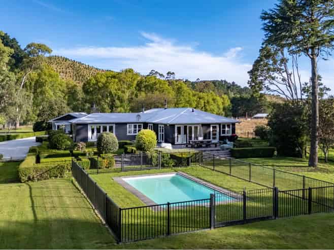 460 Tora Road, Martinborough