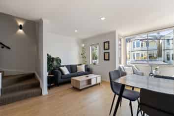 2/15 Roxburgh Street, Mount Victoria