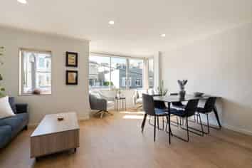 2/15 Roxburgh Street, Mount Victoria