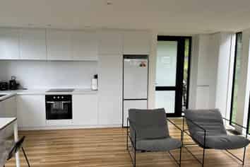 28 Lannan Road, Surfdale