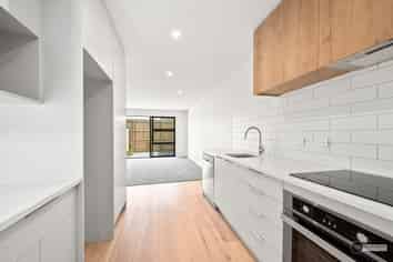 13/489 Riverside Drive, Fairfield