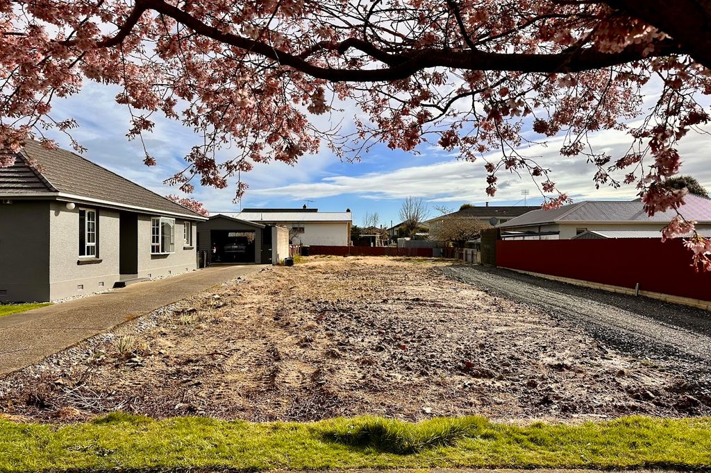 Prime Windsor Section – 551 m² approx. 1