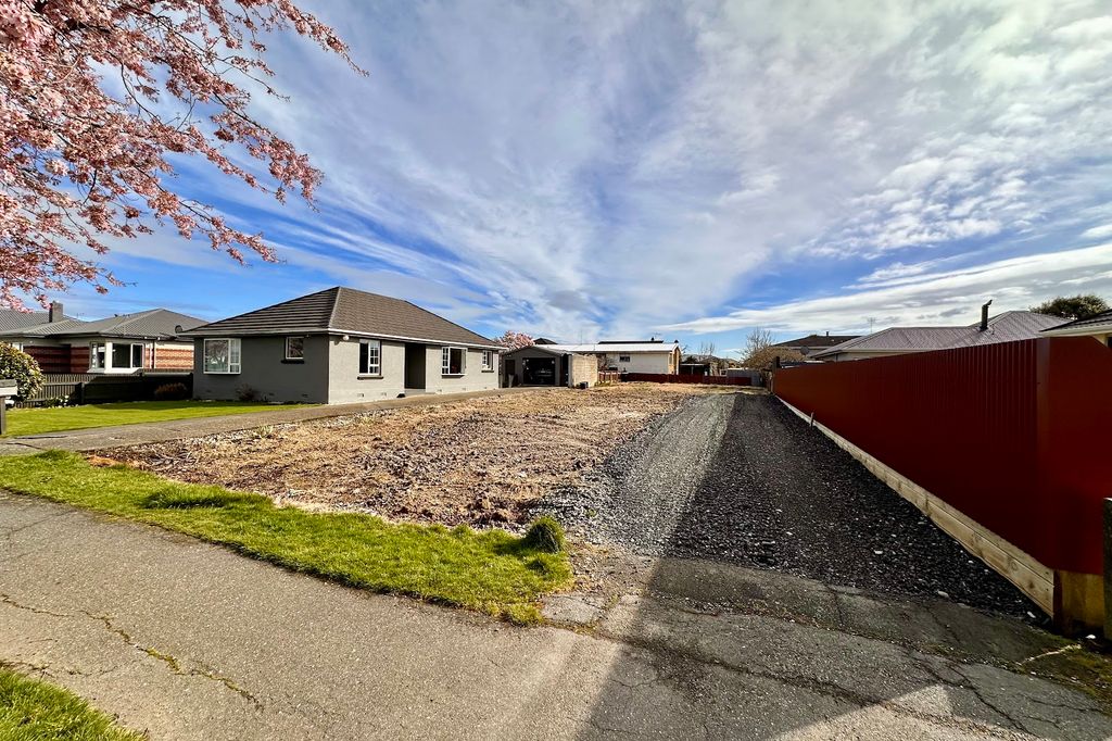 Prime Windsor Section – 551 m² approx. 3