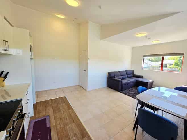 APT2/196 Kapiti Road, Paraparaumu Beach