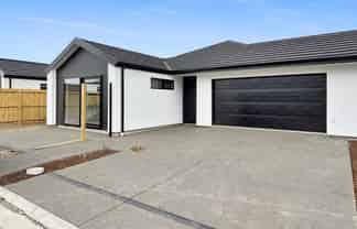 7 Maple Lane, Rolleston