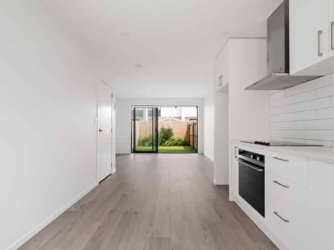 16/35 Convoy Lane, Otahuhu