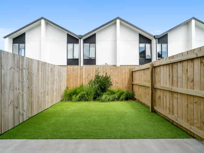 16/35 Convoy Lane, Otahuhu