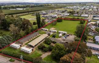 Substantial development / accommodation opportunity