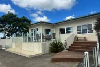 41 Rasmussen Road, Aka Aka