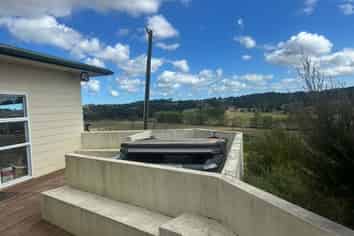 41 Rasmussen Road, Aka Aka