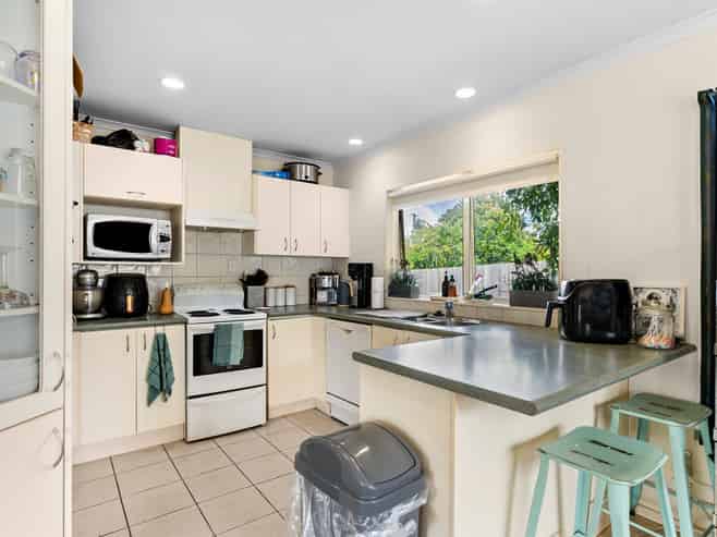 30 Bell Road, Beachlands