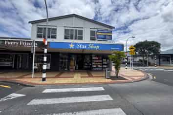 Corner Retail Space | 185 m2