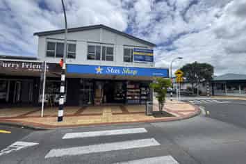 Corner Retail Space | 185 m2