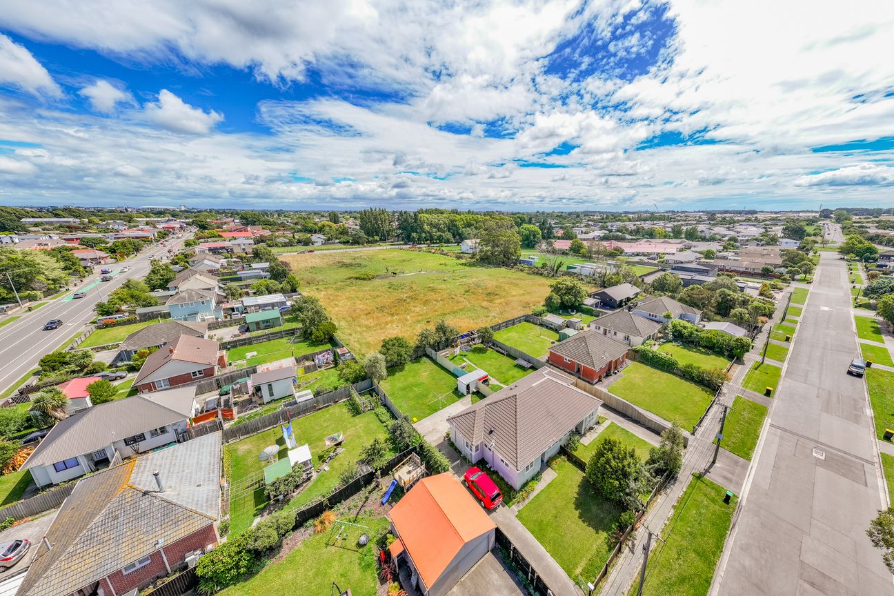 Strategic Residential Development Holding – další