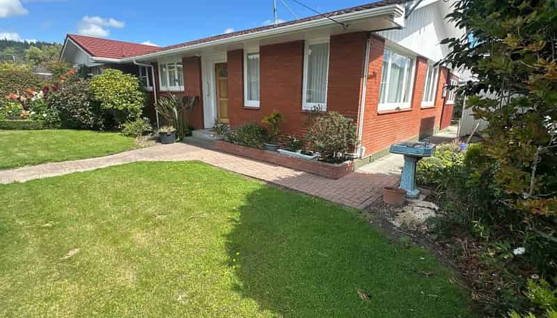 38 Whitemans Road, Silverstream