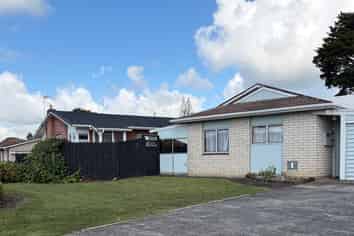 1 Station Road, Kamo