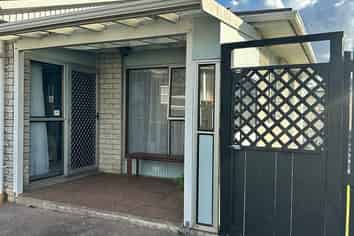 1 Station Road, Kamo