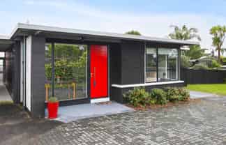 3/132 Onewa Road, Northcote