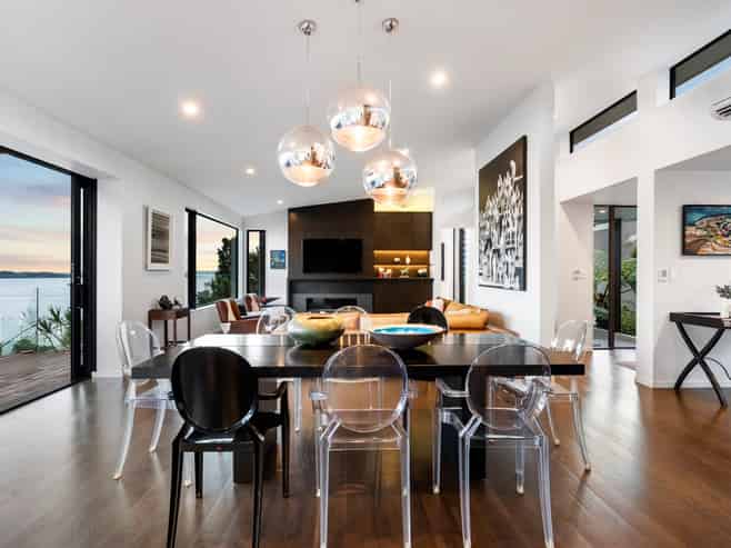 8 Saran Place, Hillsborough