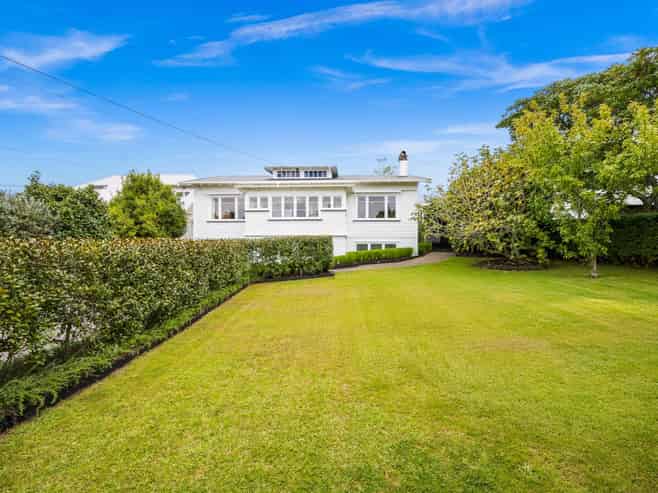 29 Buckley Road, Epsom