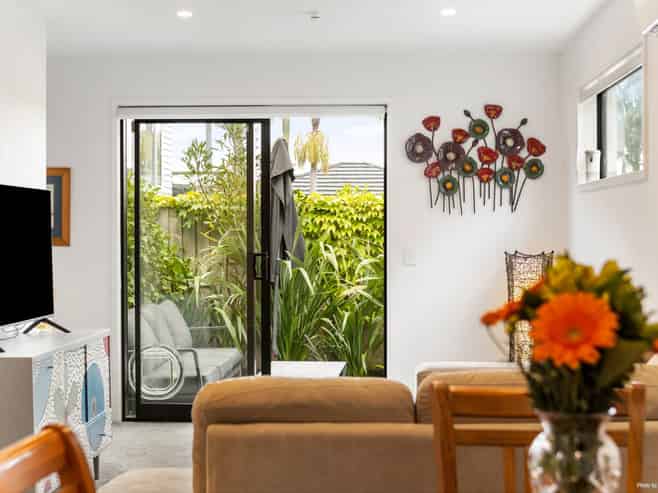 4/80 Awaroa Road, Sunnyvale