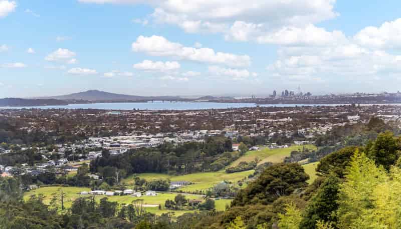 14 Range Road, Swanson