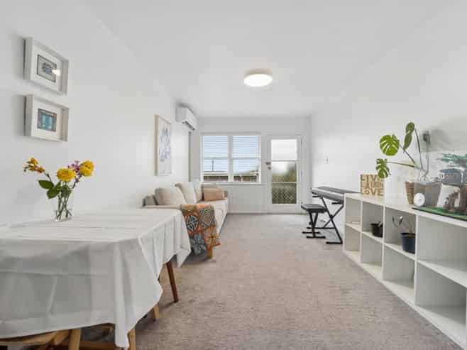 3/182 Carrington Road, Mount Albert