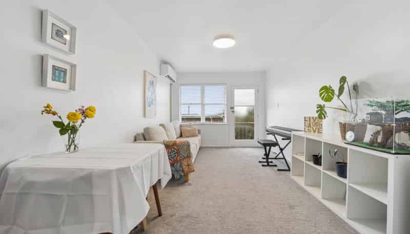3/182 Carrington Road, Mount Albert