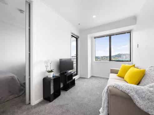 1603/96 Symonds Street, Grafton