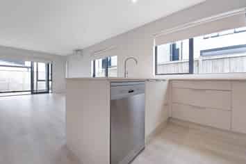 18 Te Mura Crescent, Takanini